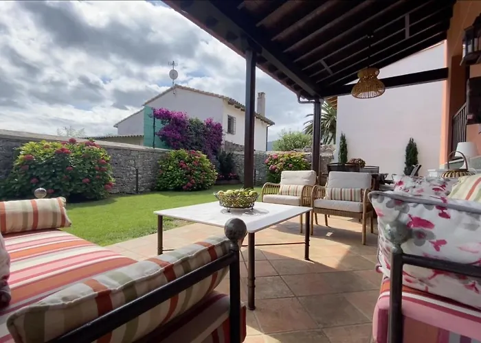 Casa La Barquera -reserva Entablar Conversación- Villa