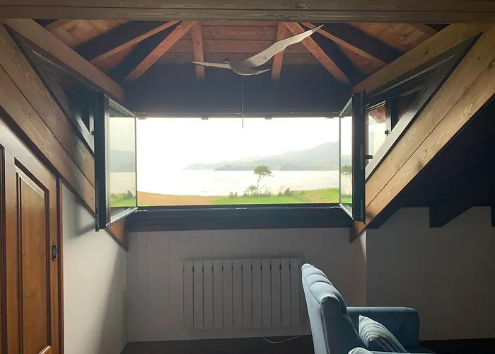 Casa La Barquera -reserva Entablar Conversación- La Isla