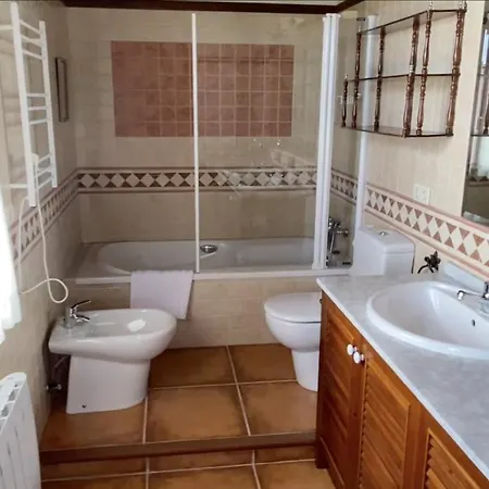 Villa Casa La Barquera -reserva Entablar Conversación-