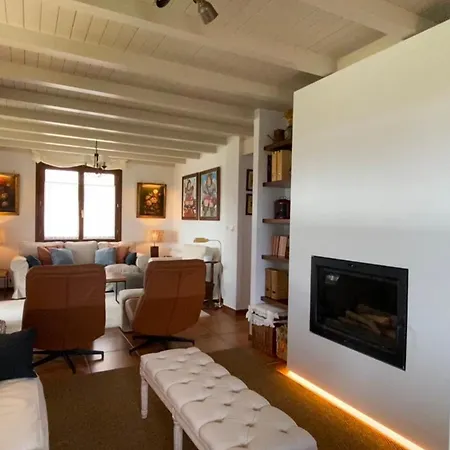 Villa Casa La Barquera -reserva Entablar Conversación-